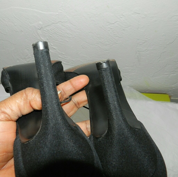 Stuart Weitzman Heels - Picture 7 of 8